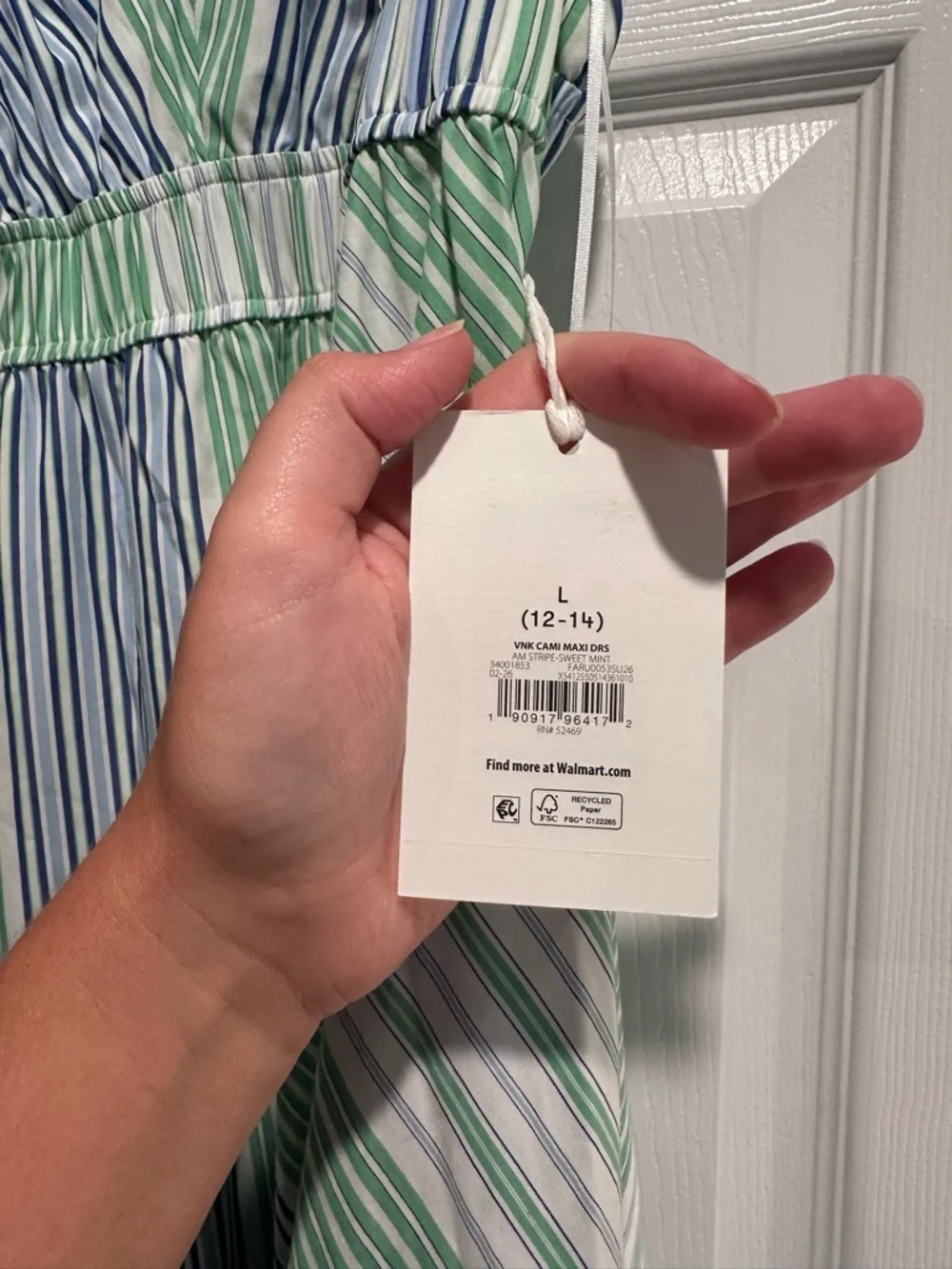 Free Assembly flowing maxi